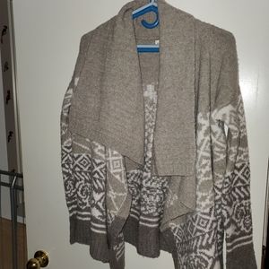 Abercrombie And Fitch cardigan sweater size m